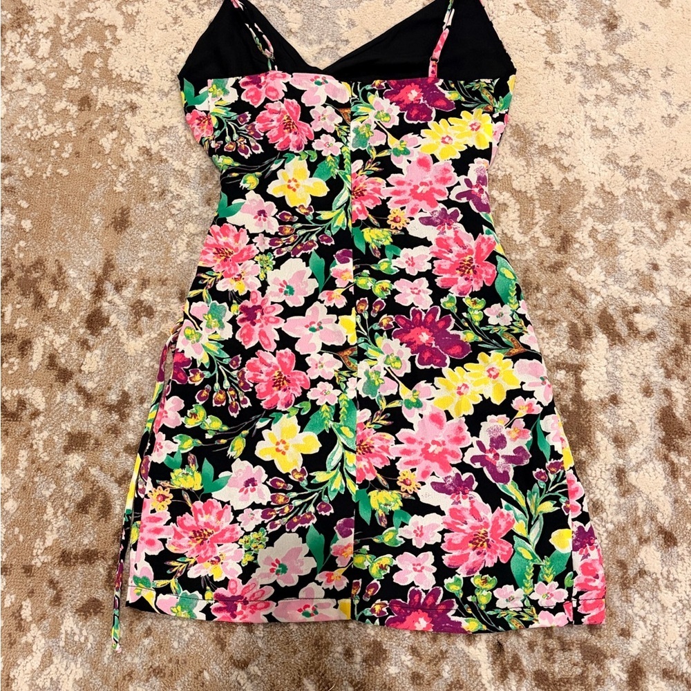 Vibrant Floral Mini Dress - Picture 4 of 6